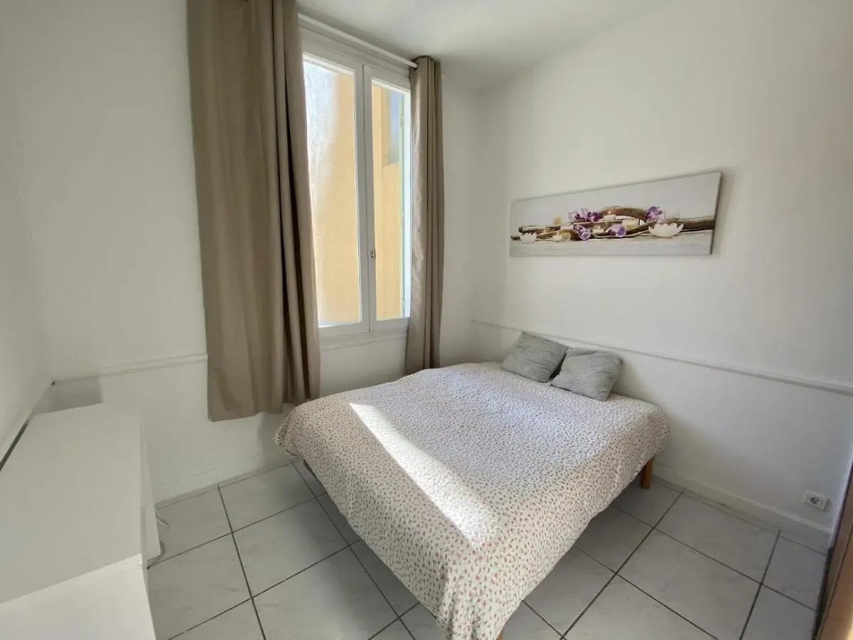 Homestay Les Meubles Du Soleil Apartment Menton France